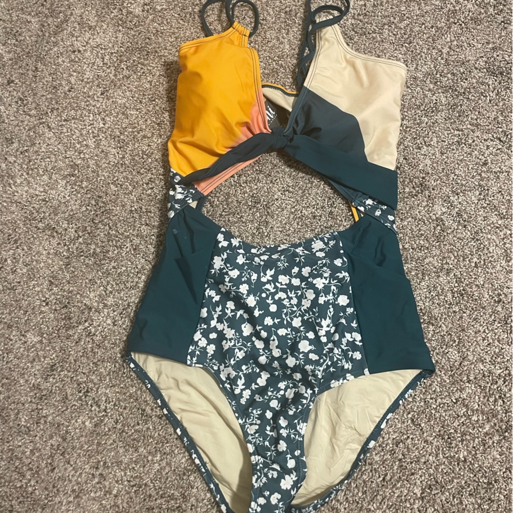 Nani one piece suit